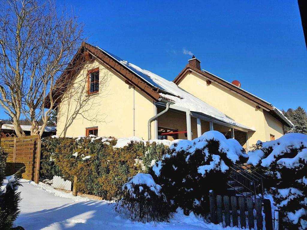 Apartment With Views Of The Ore Mountains Oelsnitz  Zewnętrze zdjęcie